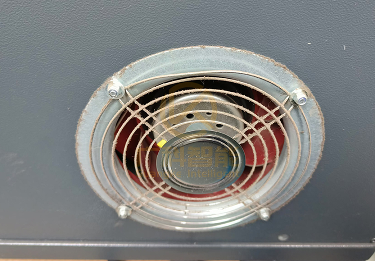 庫卡C4控制柜背部風(fēng)扇00-176-743